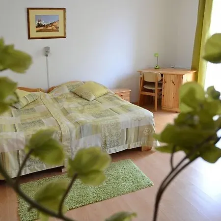 Centrum Apartmanhaz Ξενοδοχείο με διαμερίσματα 3*