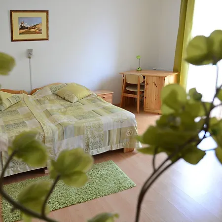 Ξενοδοχείο με διαμερίσματα Centrum Apartmanhaz