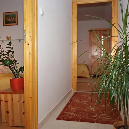 Centrum Apartmanhaz 3* Pecs