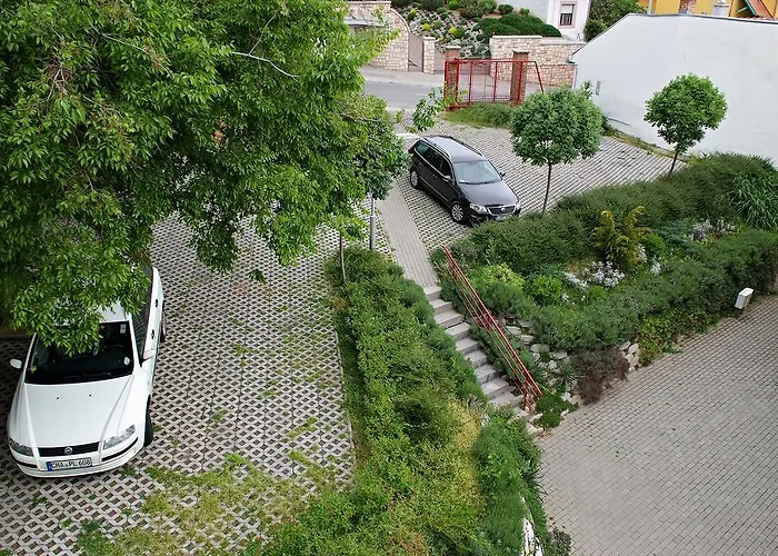 アパートホテル Centrum Apartmanhaz 3*