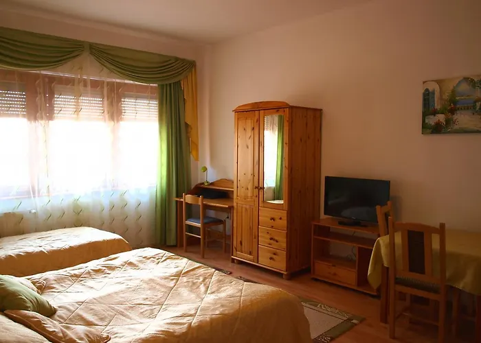 Centrum Apartmanhaz アパートホテル