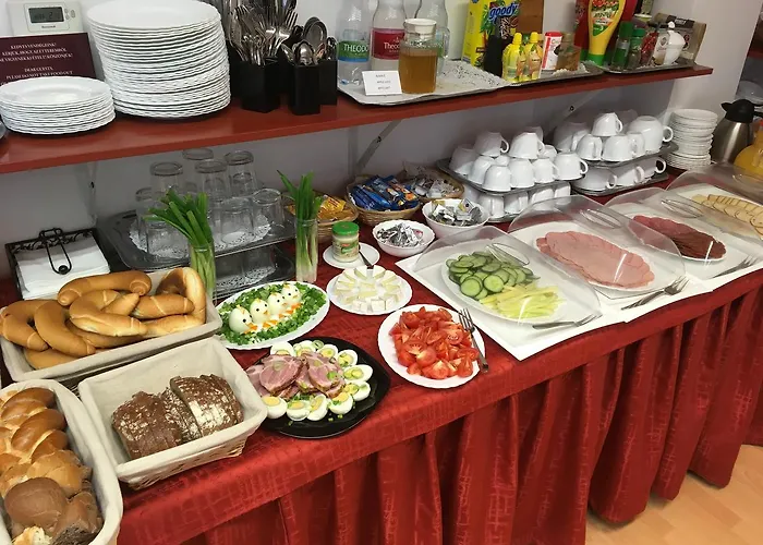 Centrum Apartmanhaz アパートホテル 3*